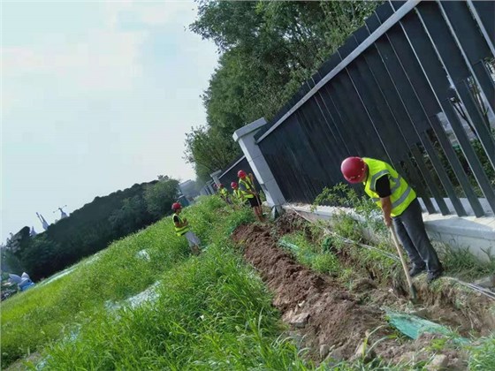 石景山游樂園項(xiàng)目溝槽開挖