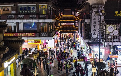 地攤經濟成風口，規范夜間照明或成為必要事宜